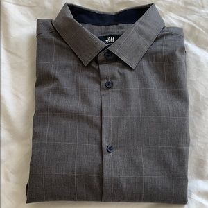 H&M button down shirt